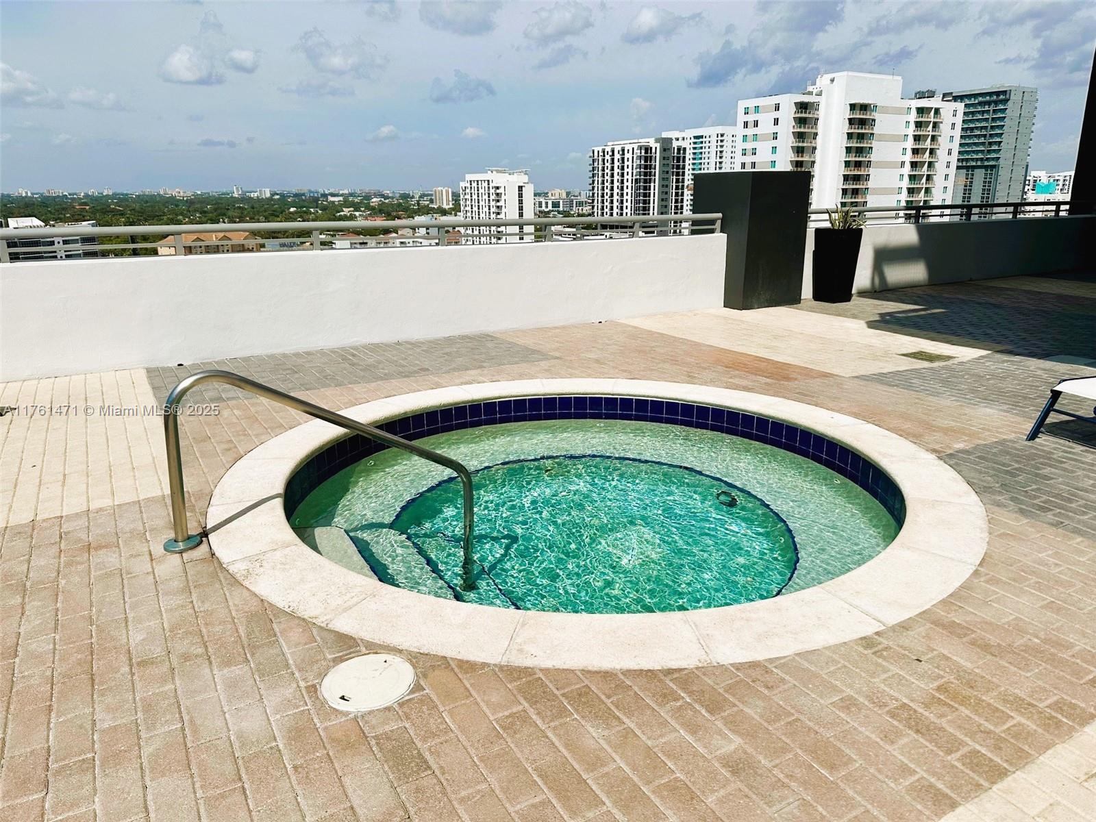 60 SW 13th St #1807, Miami FL 33130