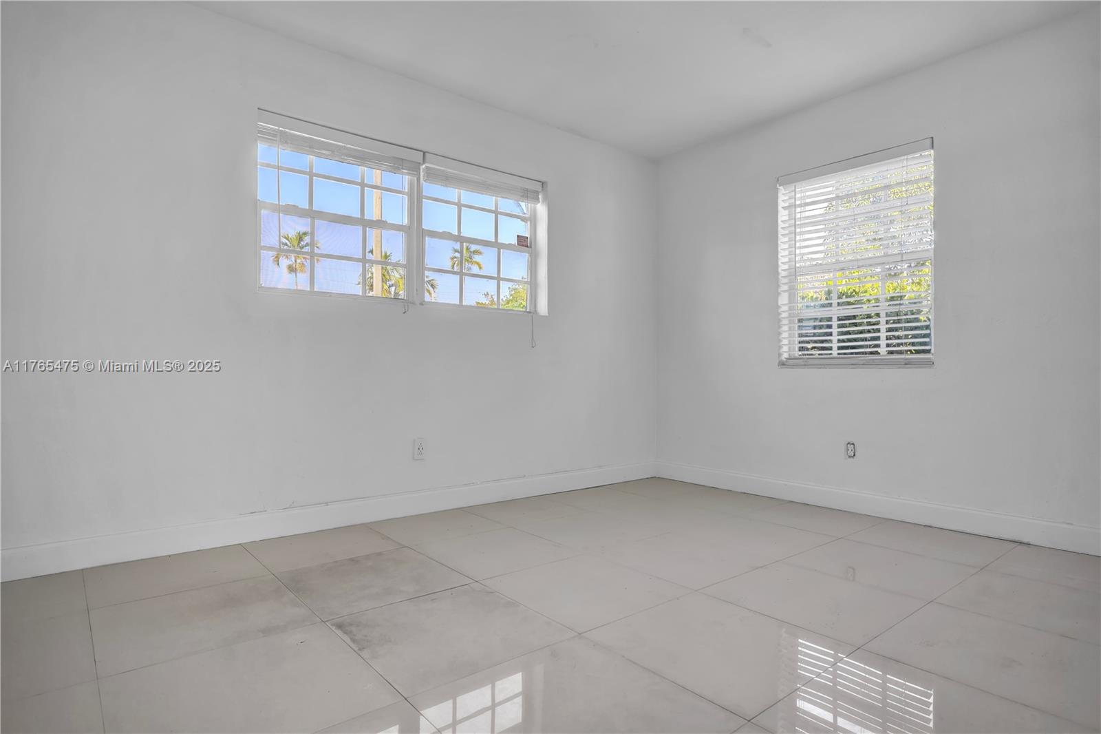 1290 NE 162nd St, North Miami Beach, Florida image 21