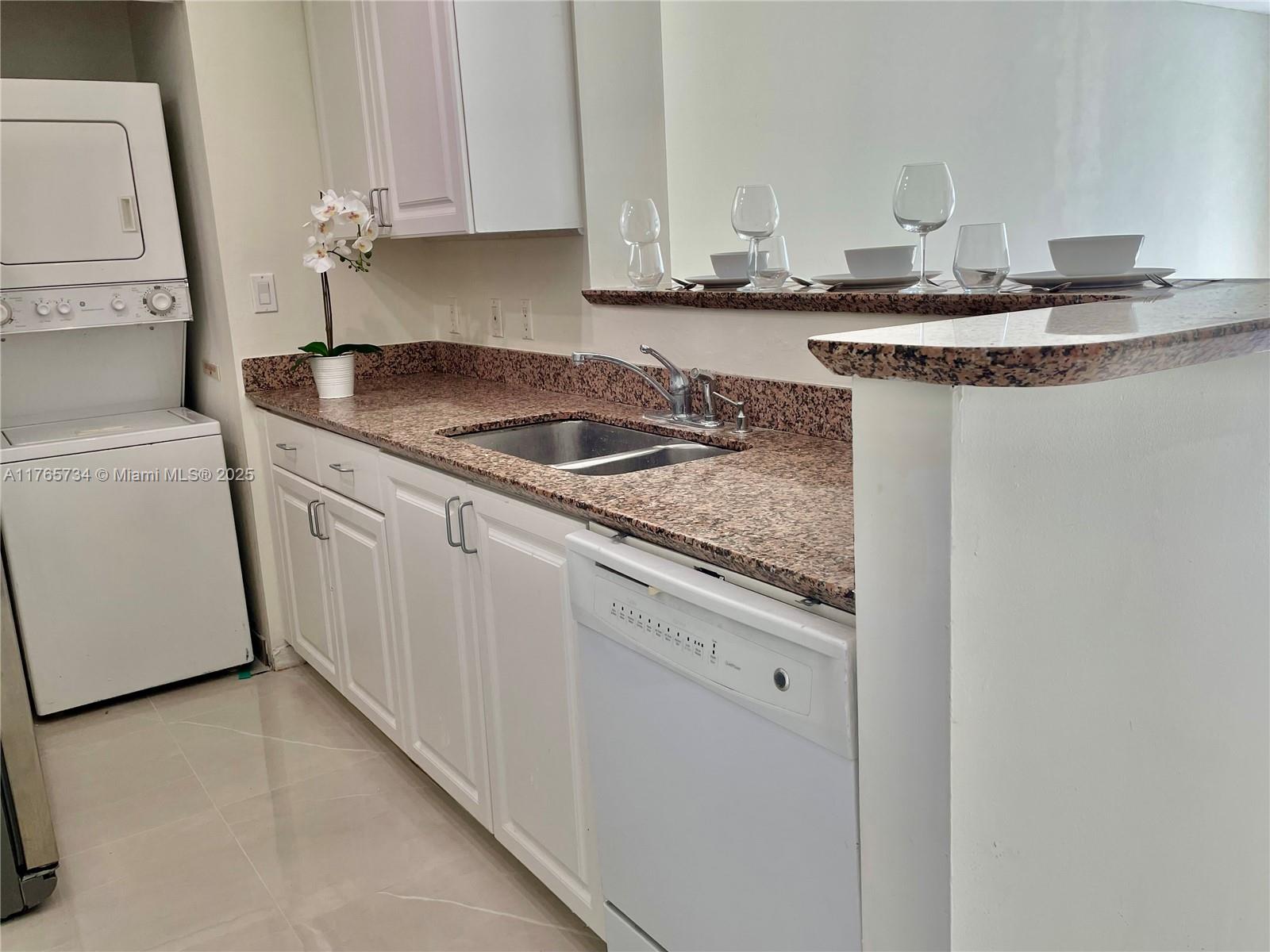 1155 Brickell Bay Dr #307, Miami FL 33131