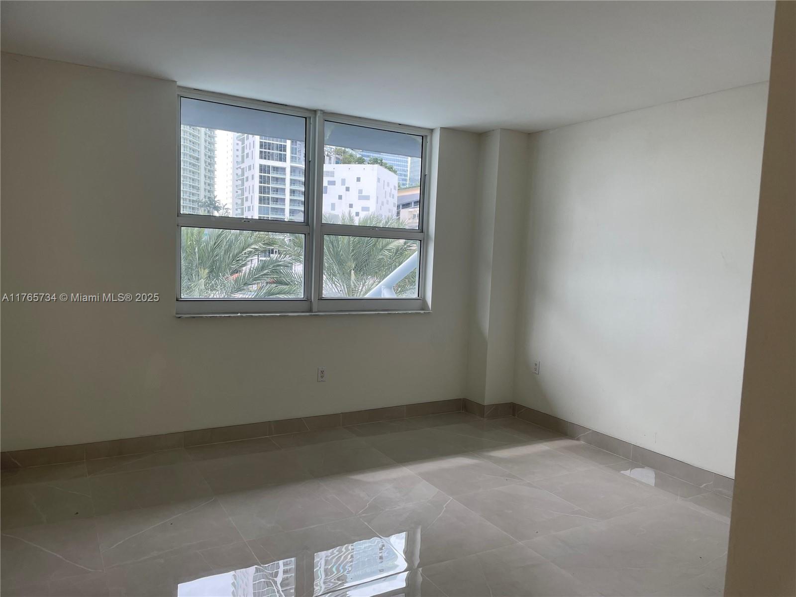 1155 Brickell Bay Dr #307, Miami FL 33131