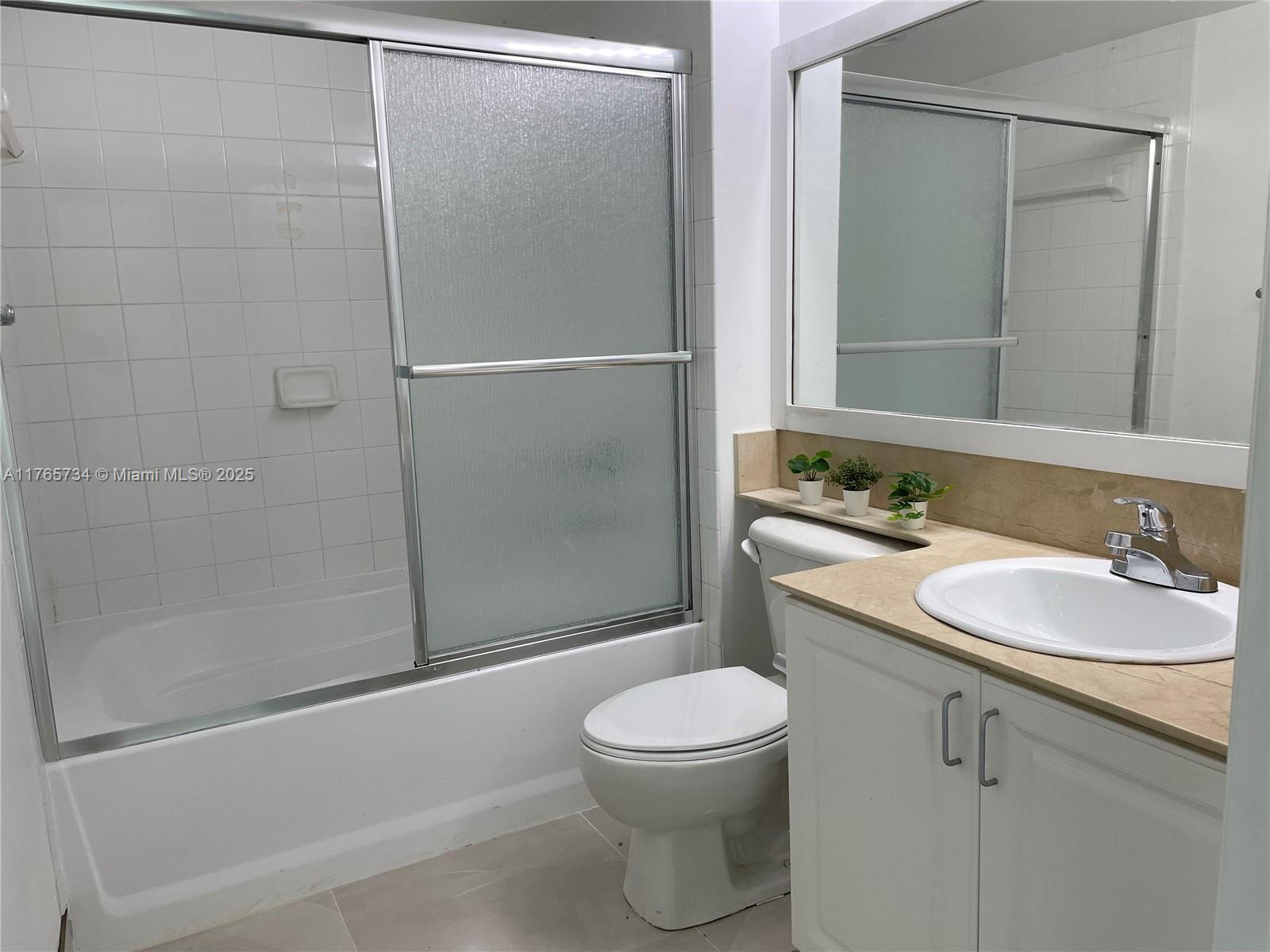 1155 Brickell Bay Dr #307, Miami FL 33131