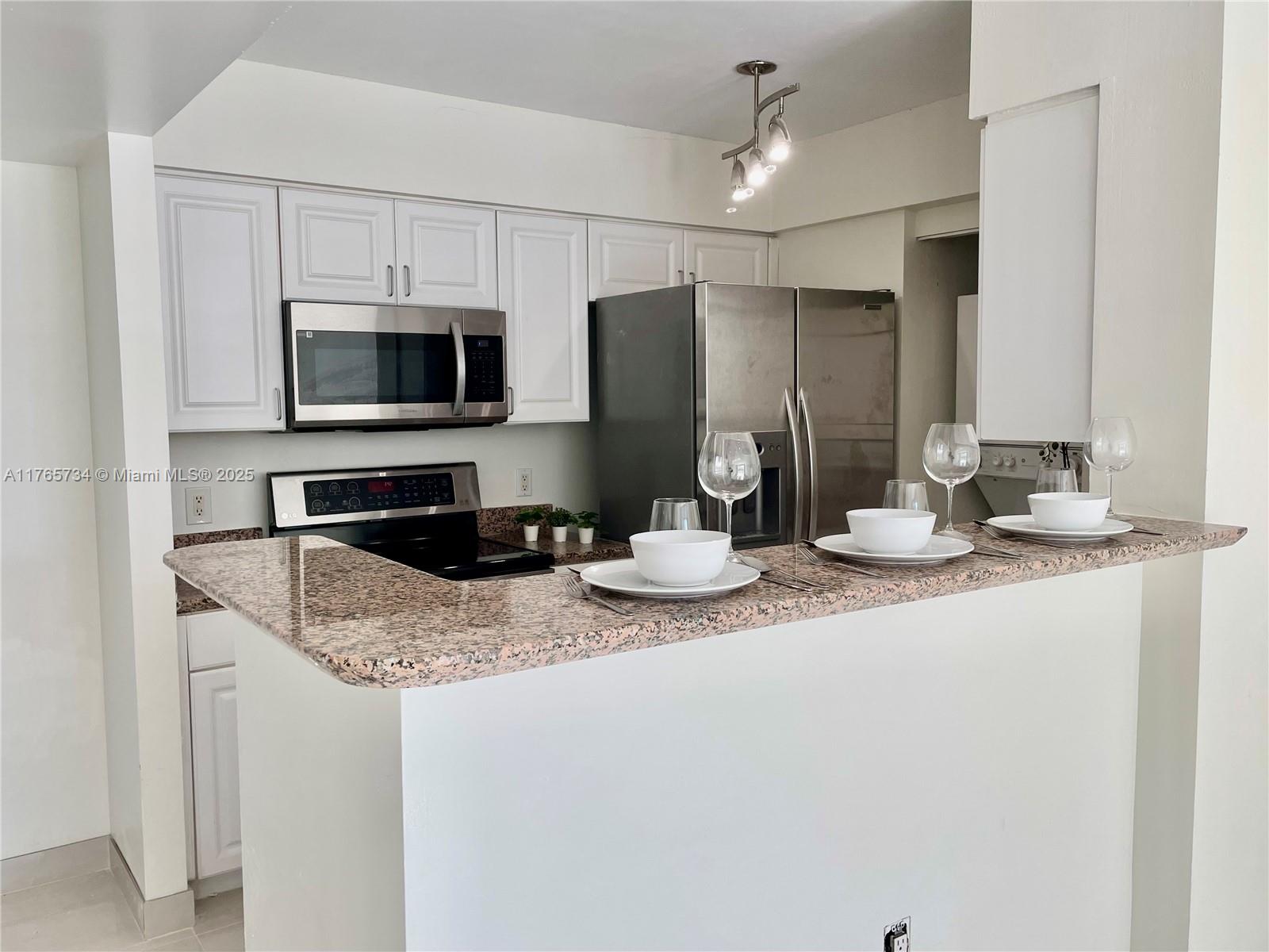 1155 Brickell Bay Dr #307, Miami FL 33131