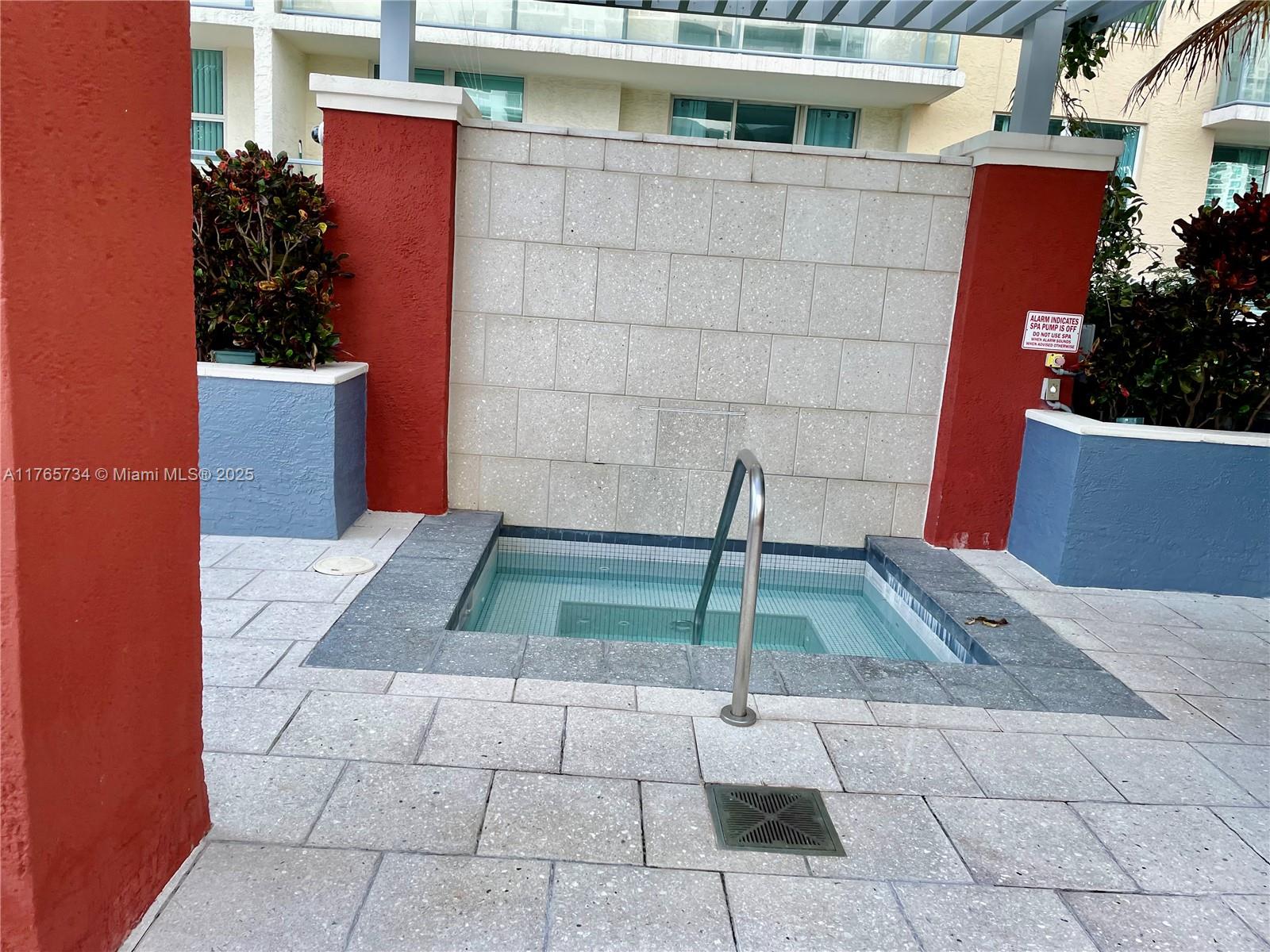 1155 Brickell Bay Dr #307, Miami FL 33131
