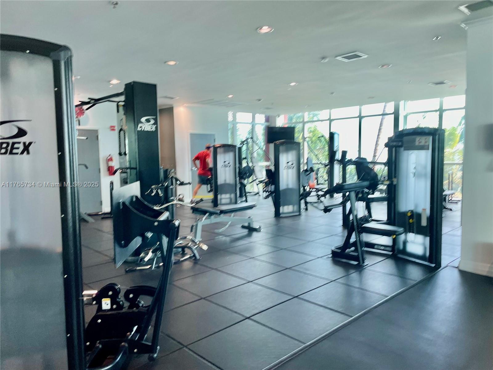 1155 Brickell Bay Dr #307, Miami FL 33131