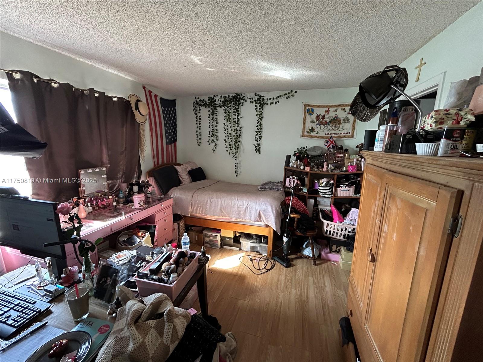 Listing Photo 7