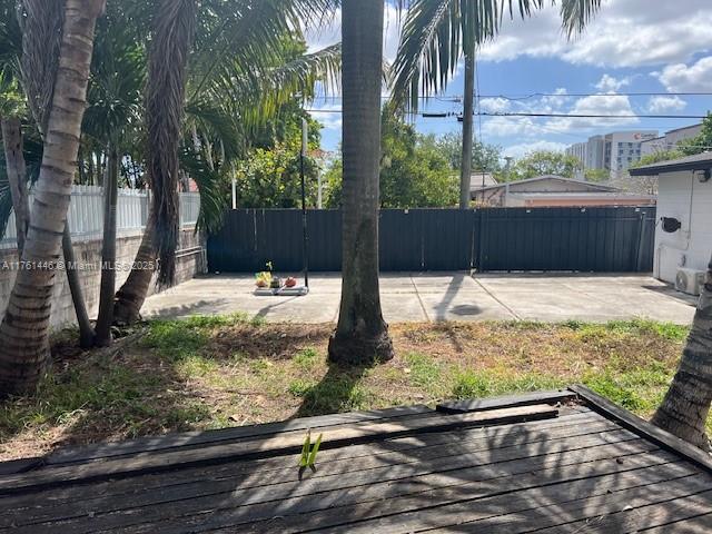 617 La Villa Dr, Miami Springs, Florida image 11