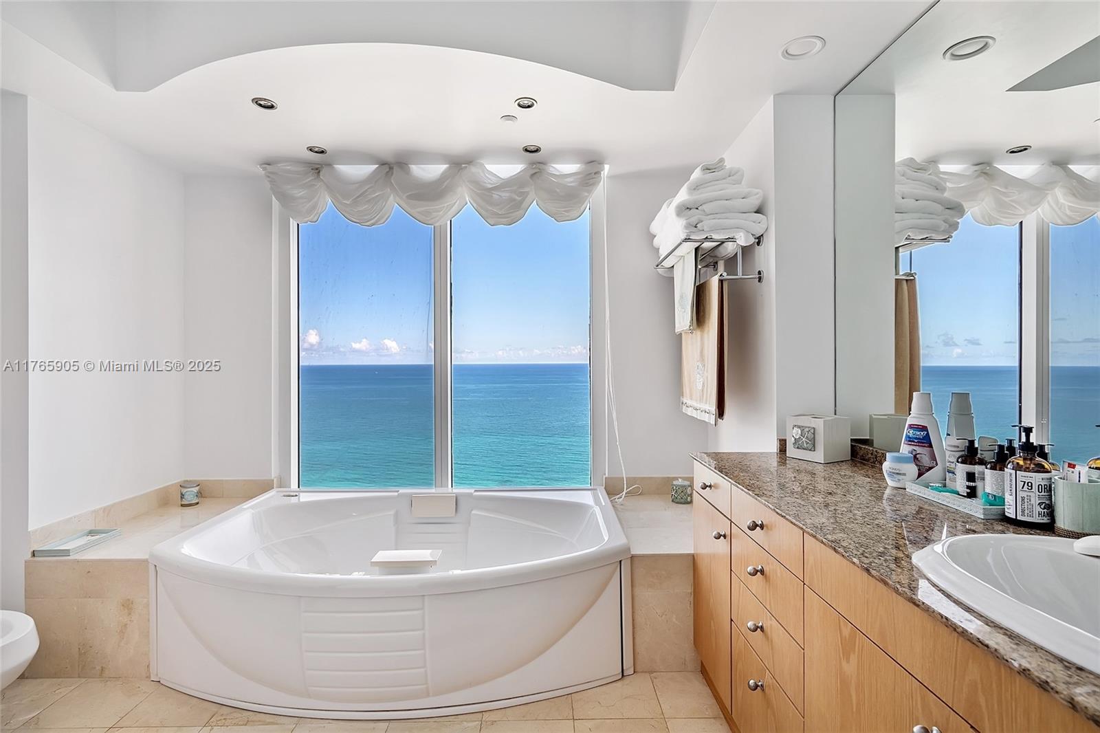 19111 Collins Ave #2705, Sunny Isles Beach, Florida image 24