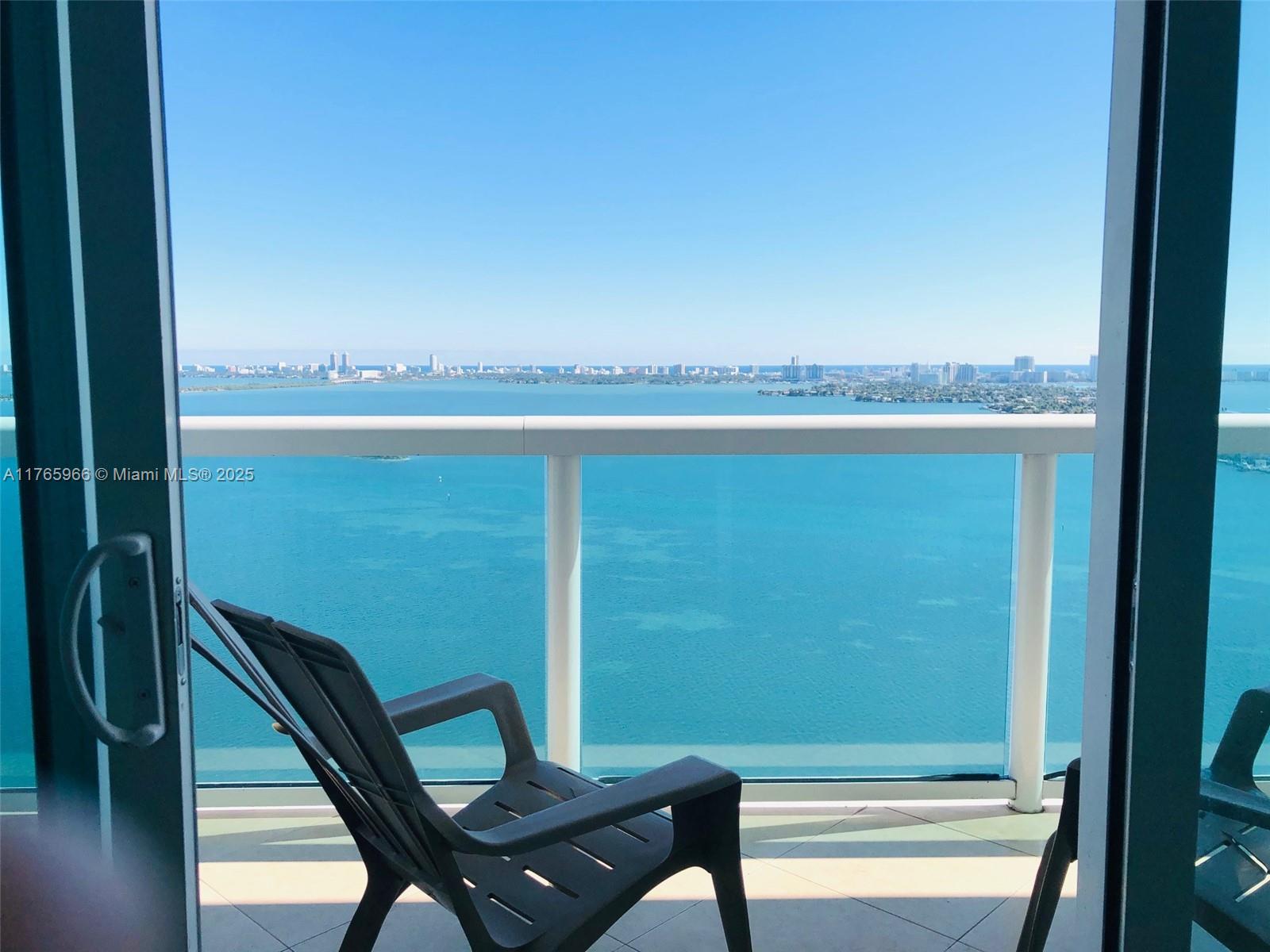 Condo for Sale in Miami, FL
