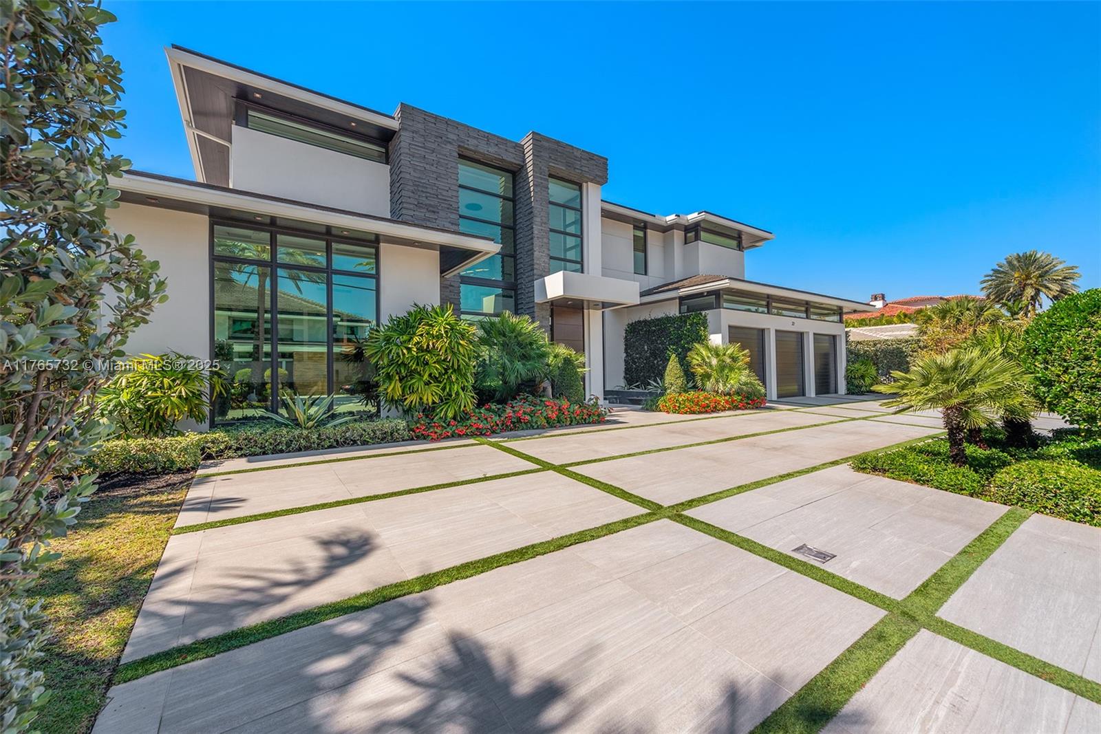 22 Isla Bahia Dr, Fort Lauderdale, Florida image 2