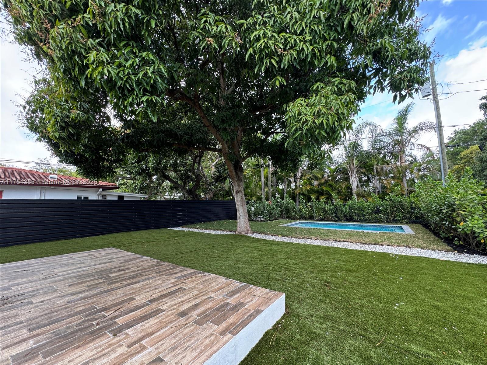 311 NE 90th St, El Portal, Florida image 19