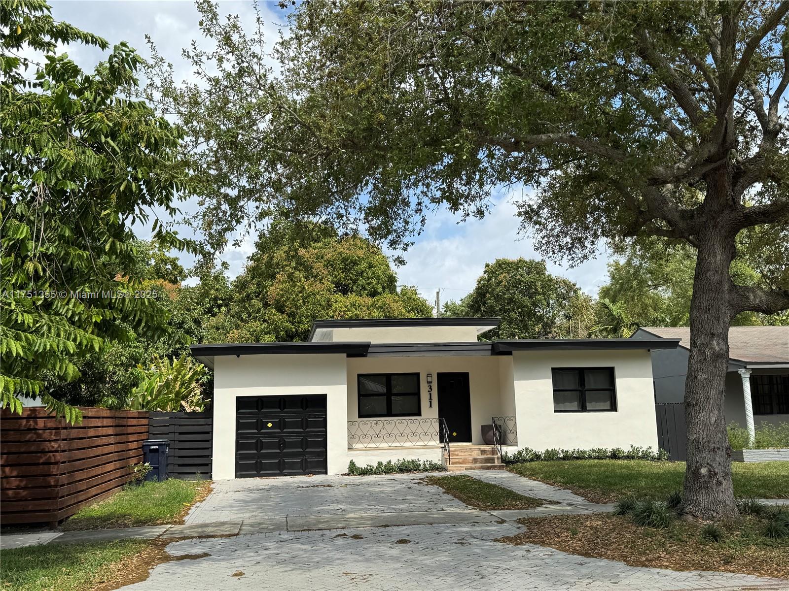 311 NE 90th St, El Portal, Florida image 3