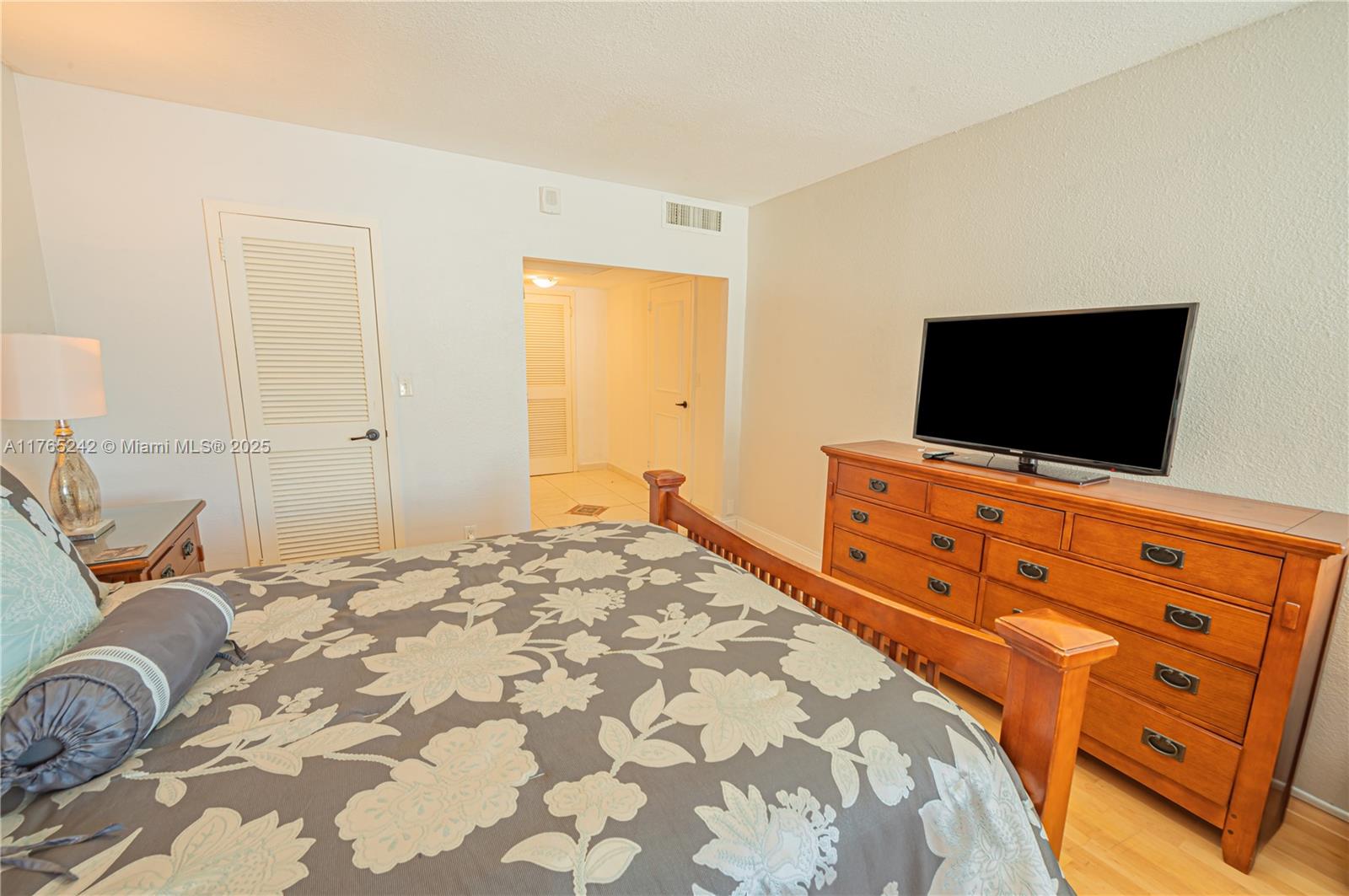 Listing Photo 43