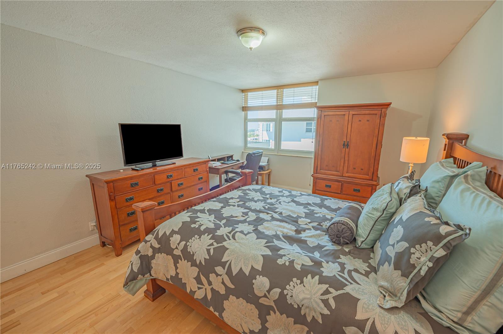 Listing Photo 44
