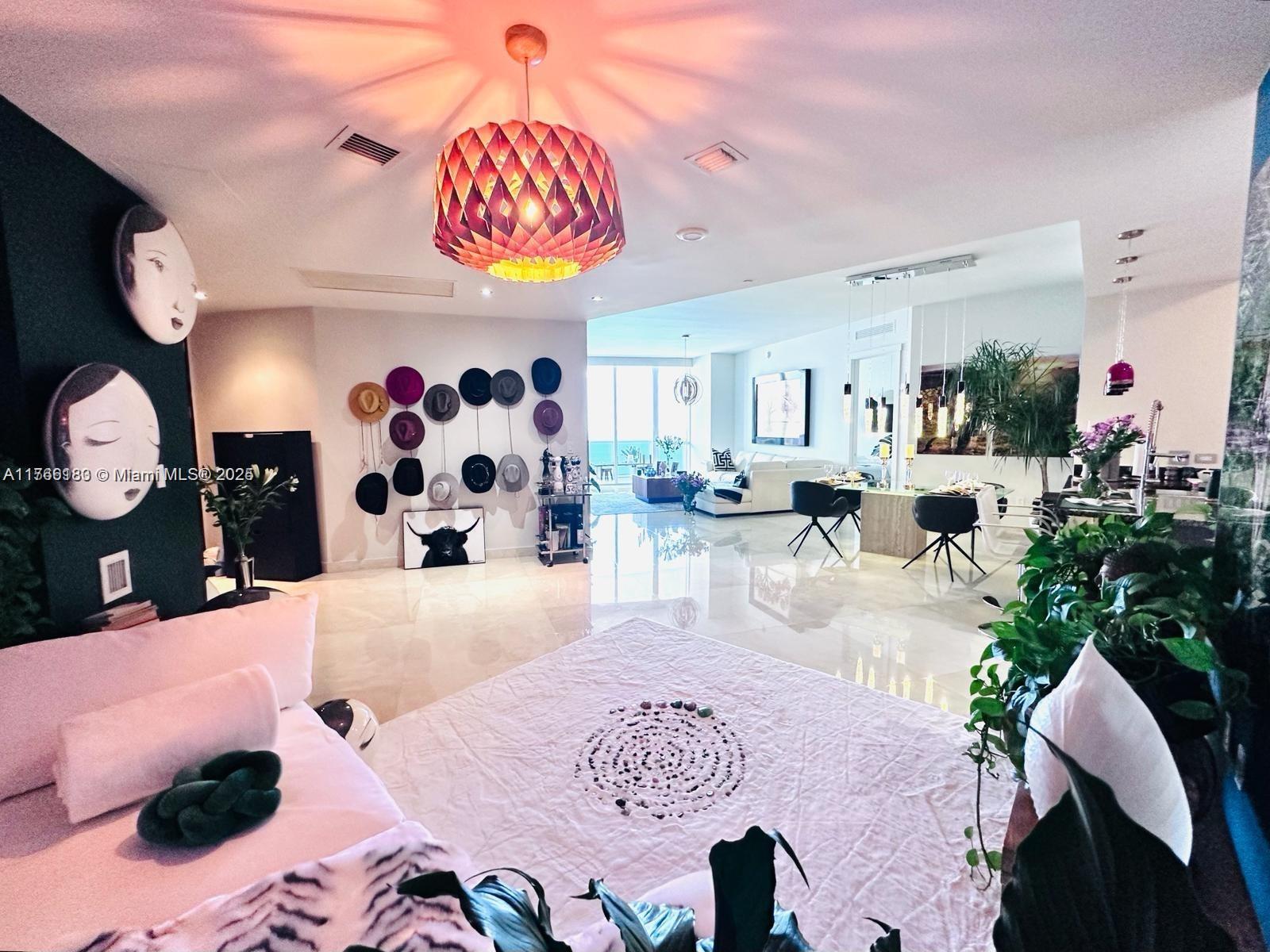 Condo for Sale in Sunny Isles Beach, FL