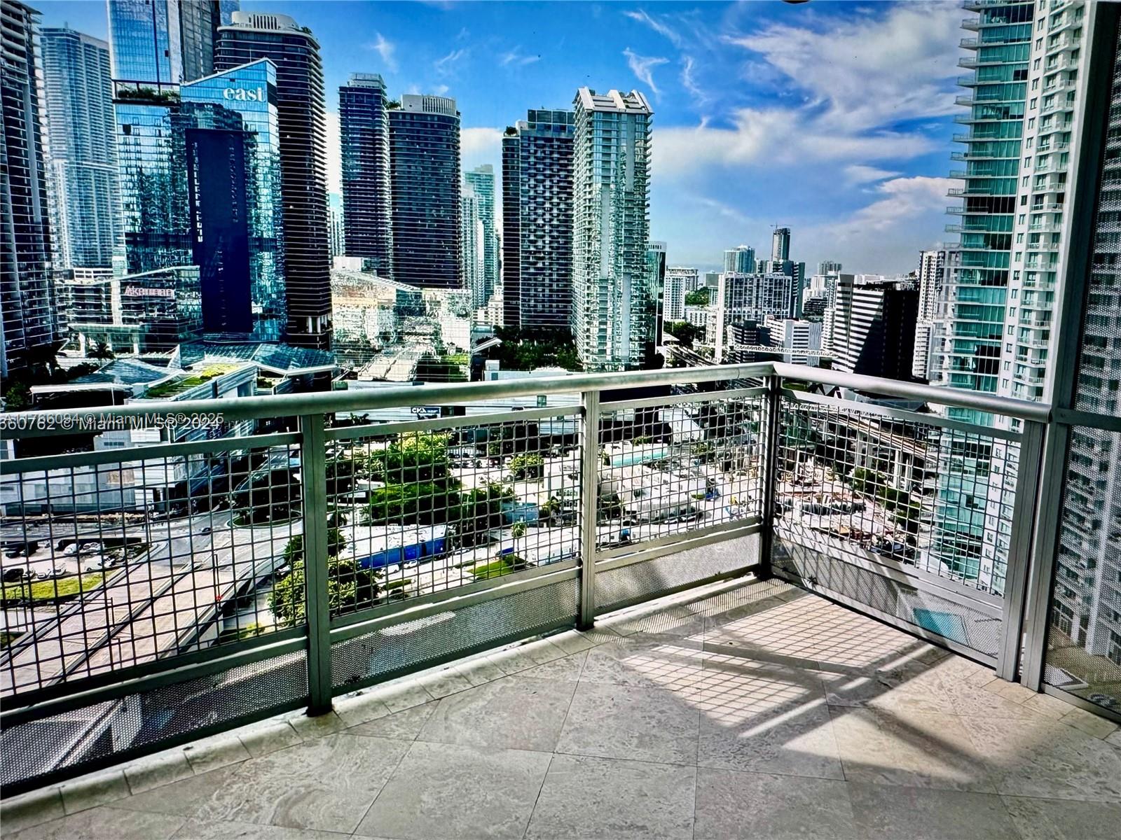 350 S Miami Ave #2912, Miami FL 33130