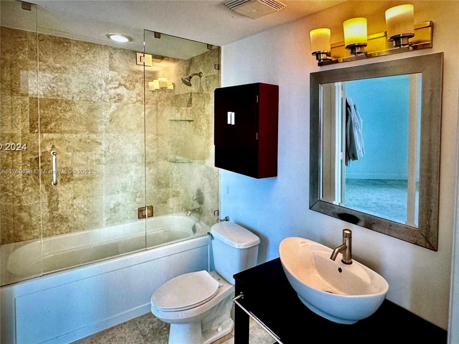 350 S Miami Ave #2912, Miami FL 33130