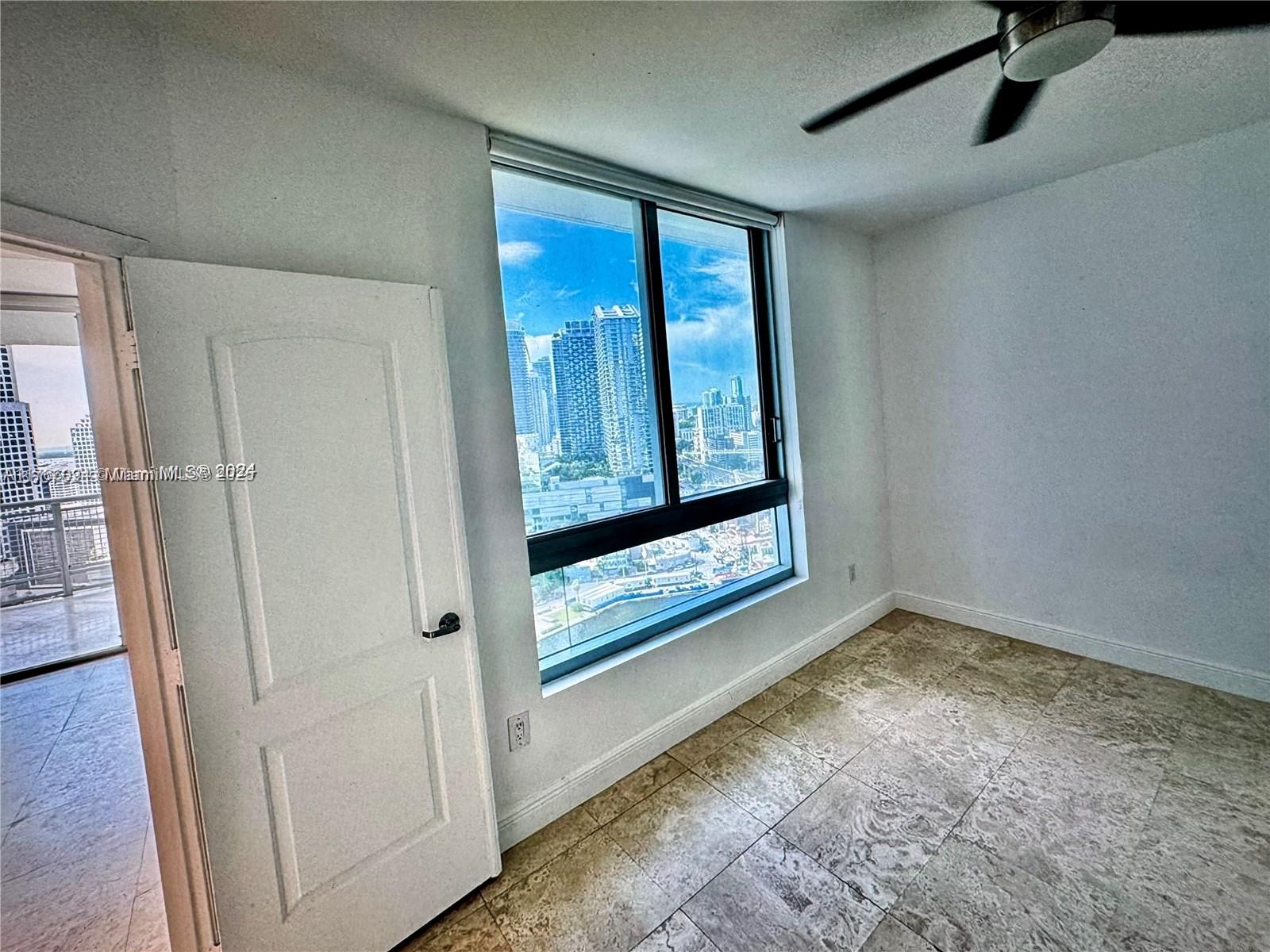 350 S Miami Ave #2912, Miami FL 33130