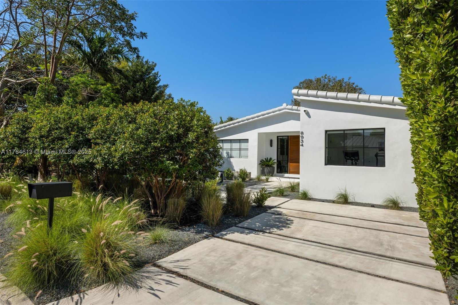 8934 Garland Ave, Surfside, Florida image 19