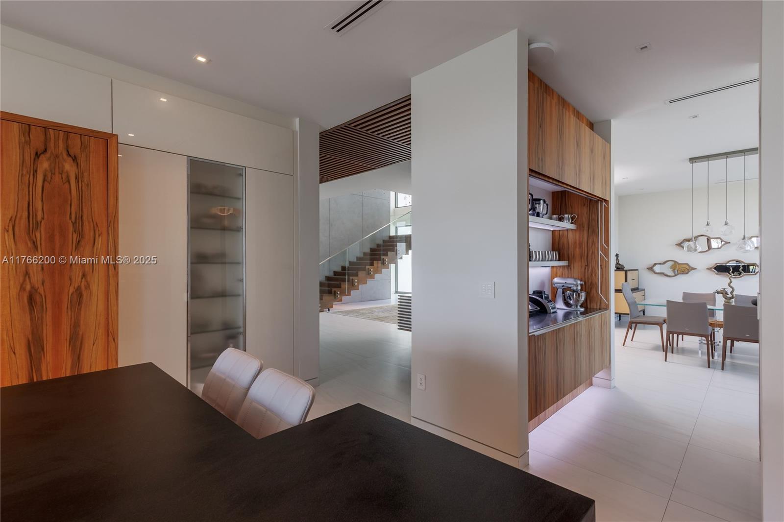13009 E Mar St, Coral Gables, Florida image 31