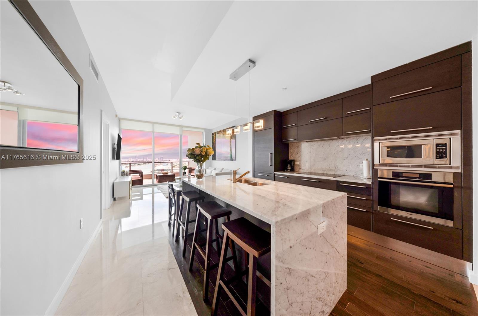 900 Biscayne Blvd #3107, Miami FL 33132