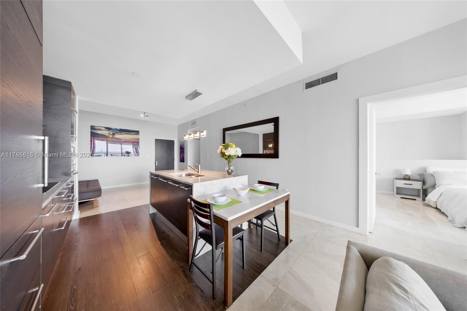 900 Biscayne Blvd #3107, Miami FL 33132