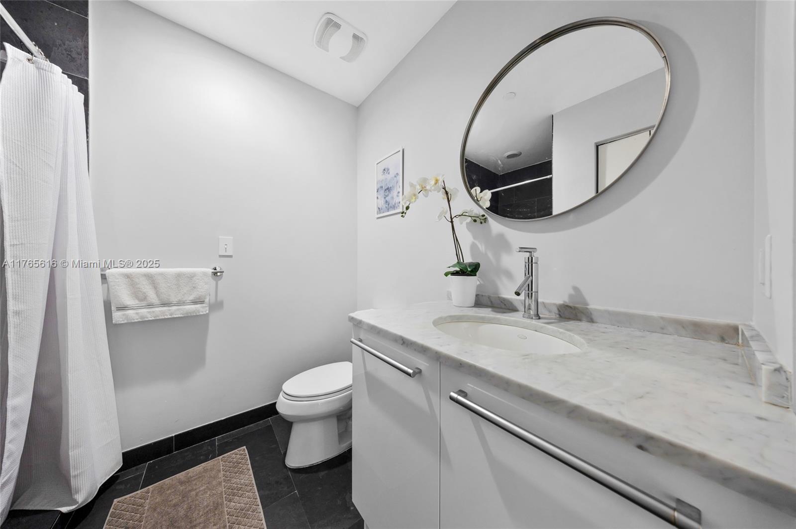 900 Biscayne Blvd #3107, Miami FL 33132