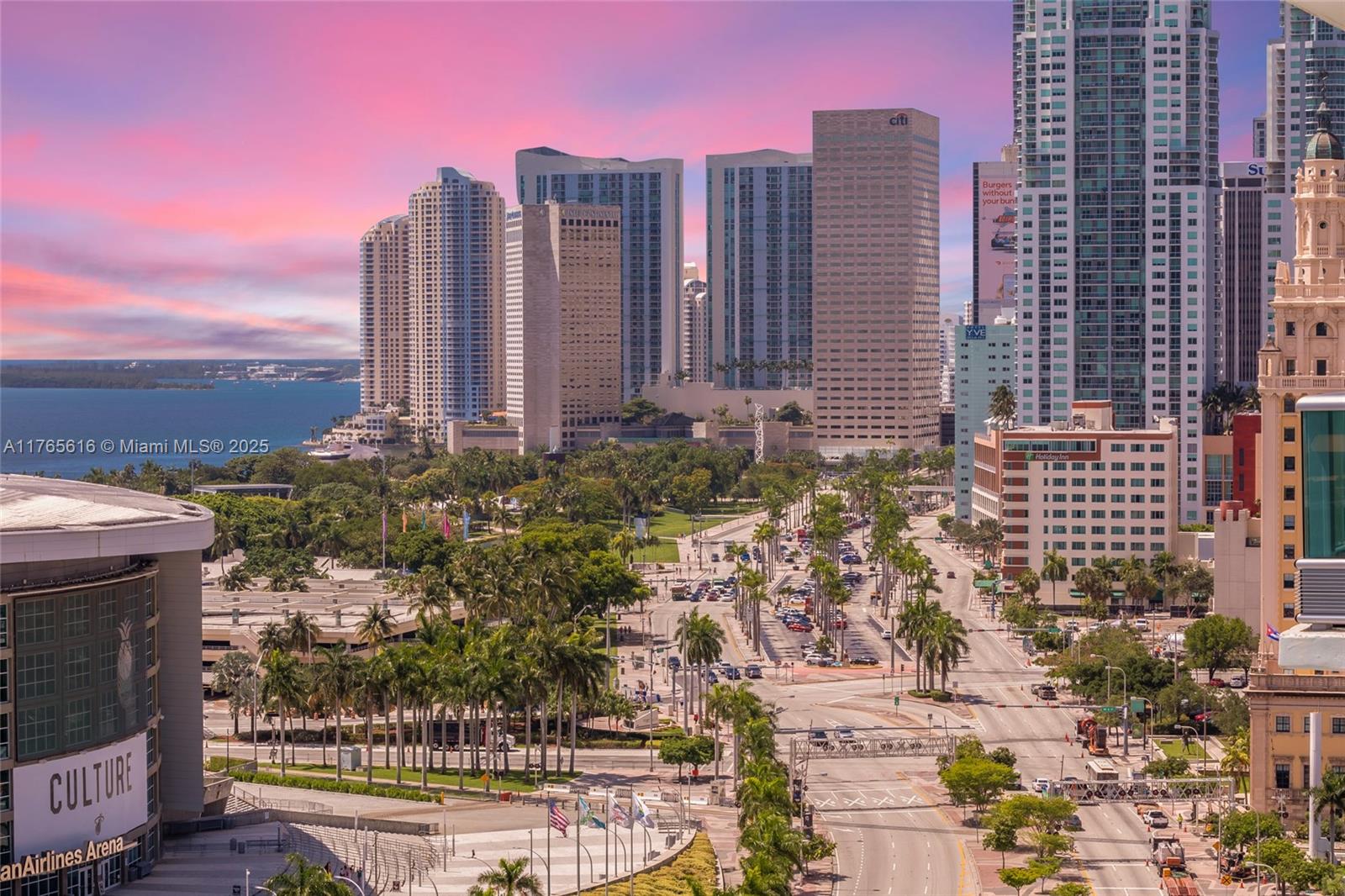 900 Biscayne Blvd #3107, Miami FL 33132