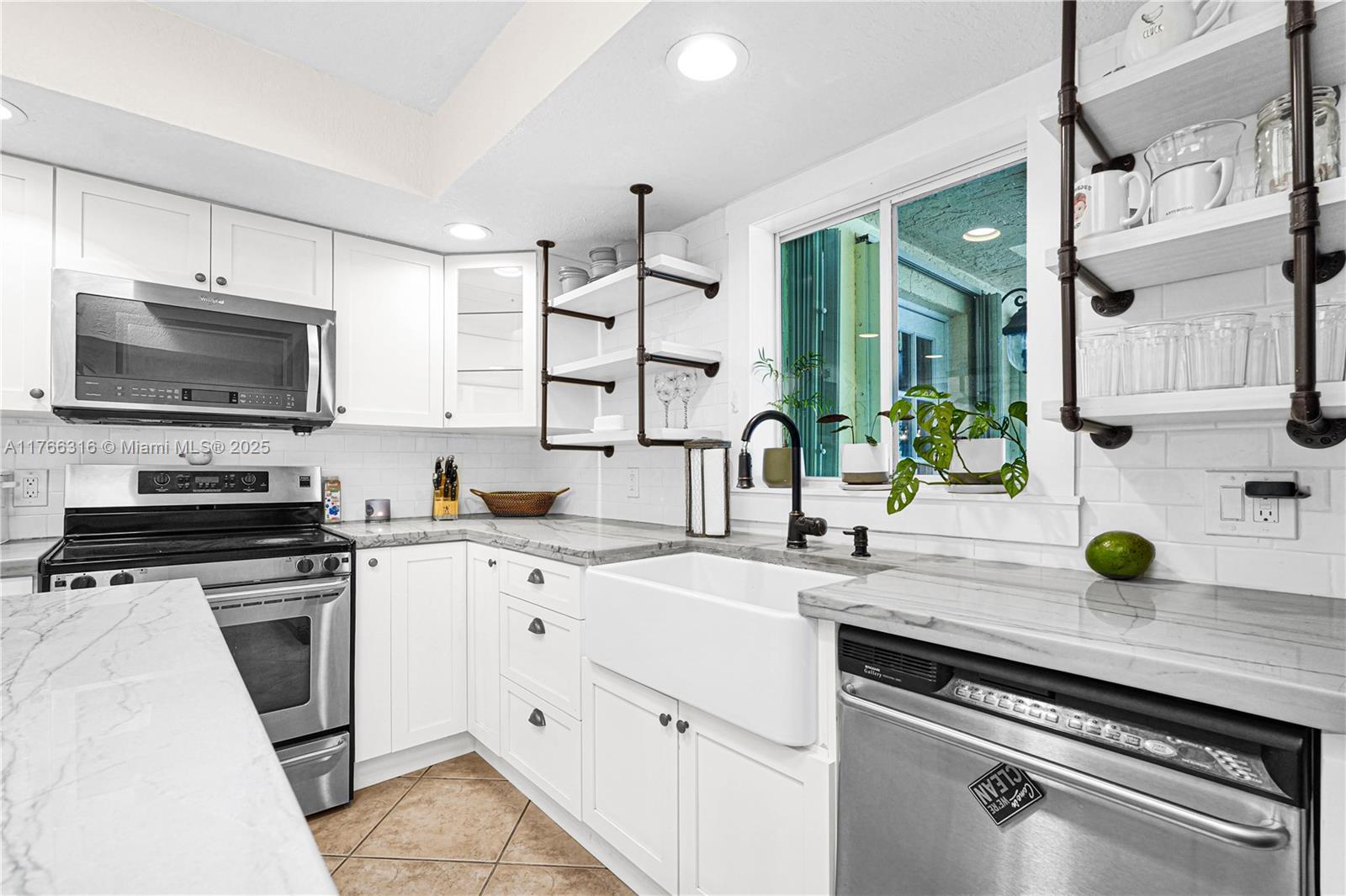 14209 SW 26th St, Davie, Florida image 38