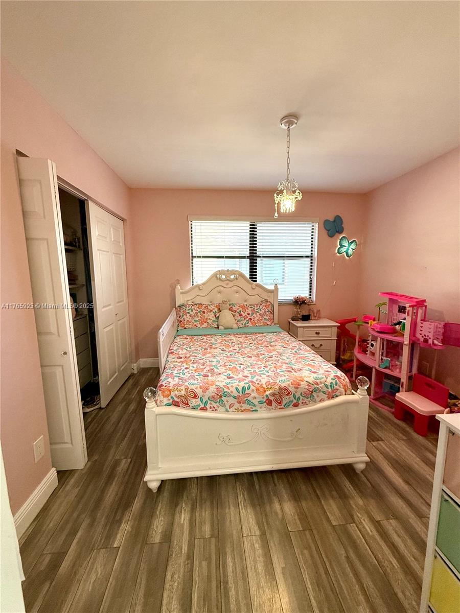 Listing Photo 15