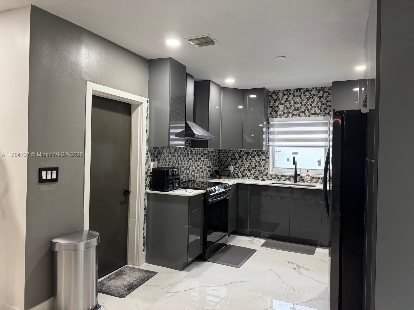 285 NW 45th St  For Sale A11764737, FL