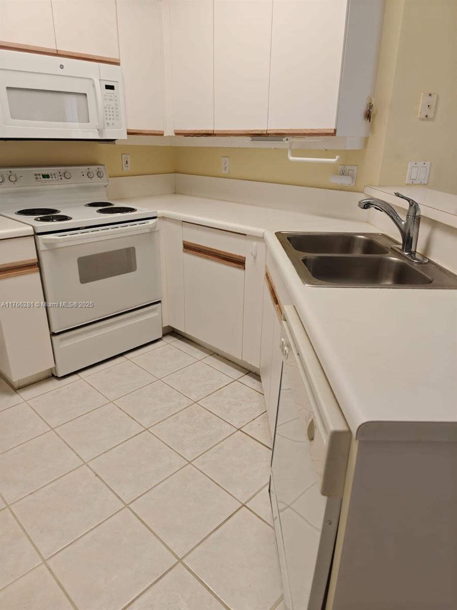 Listing Photo 14