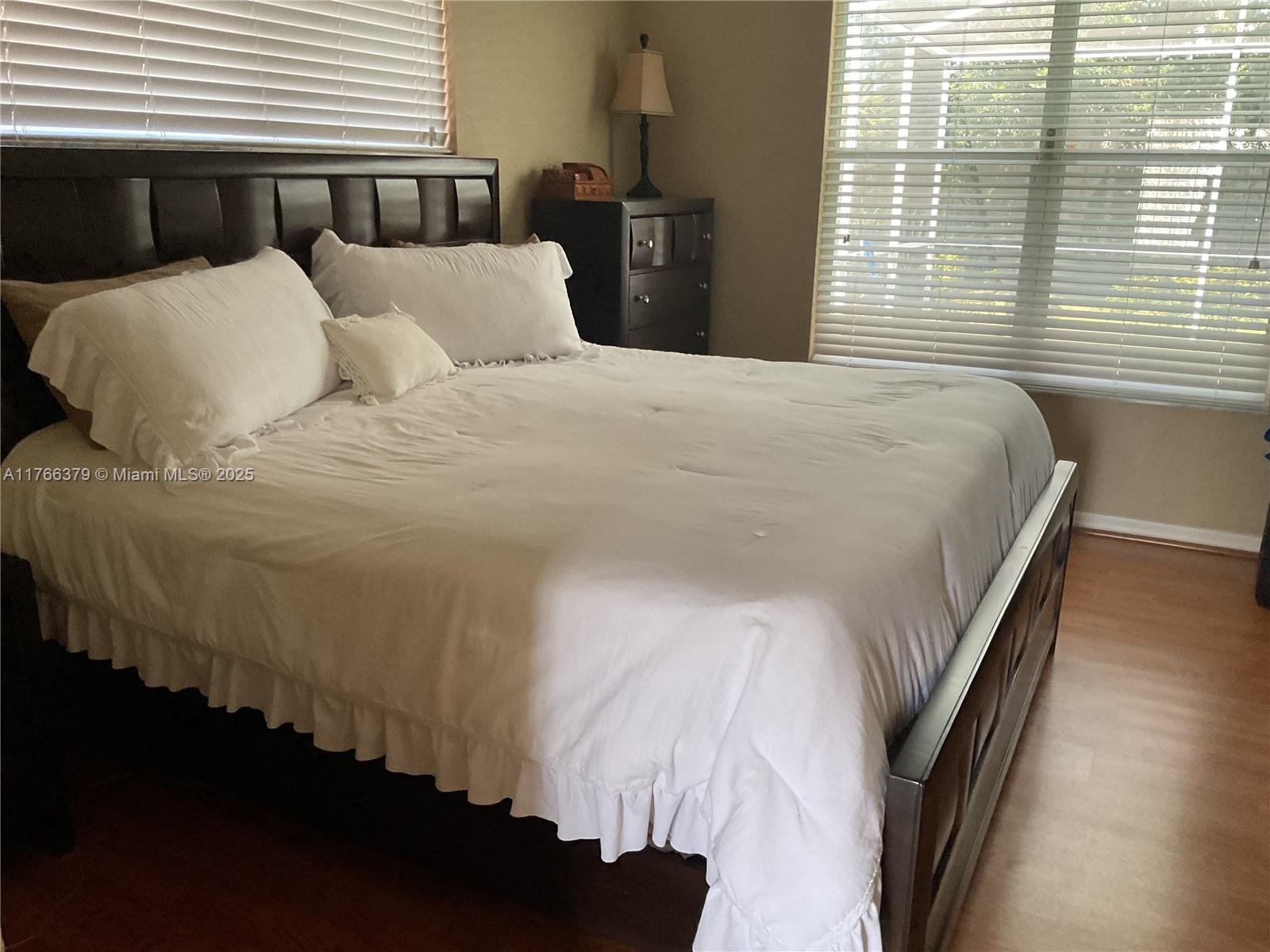 815 Greenview Dr, Tampa, Florida image 31