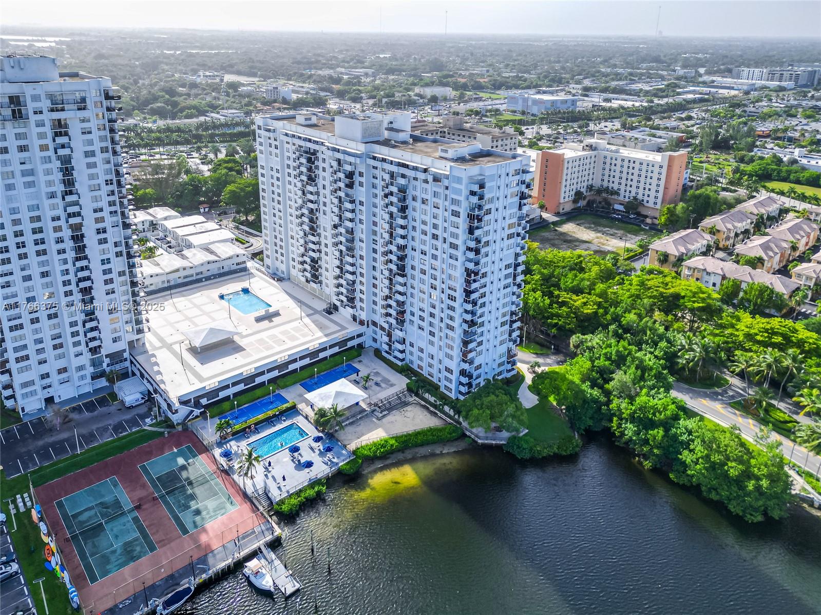 2780 NE 183rd St #401, Aventura, Florida image 19