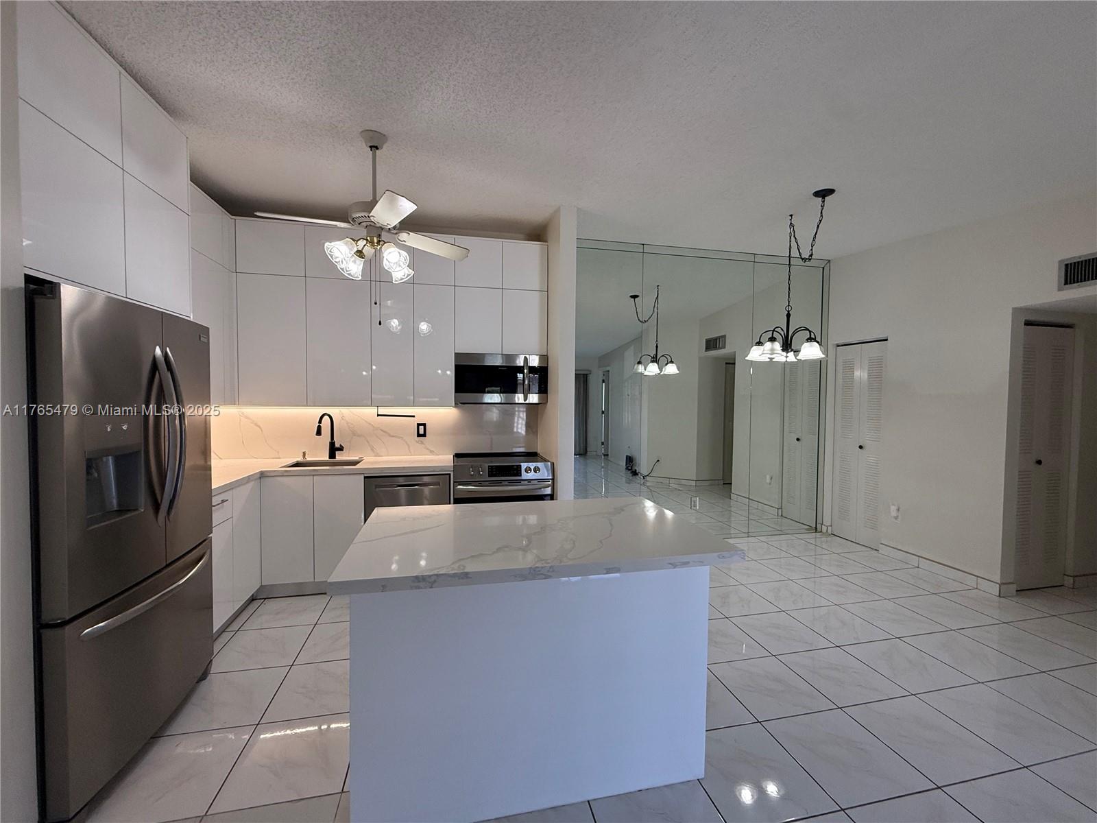 10597 E Clairmont Cir #212, Tamarac, Florida image 23