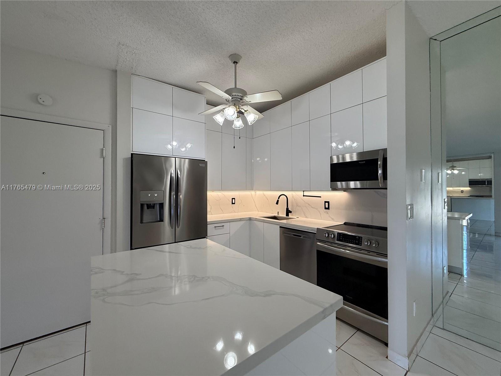 10597 E Clairmont Cir #212, Tamarac, Florida image 24