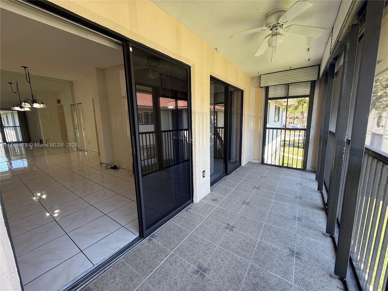 10597 E Clairmont Cir #212, Tamarac, Florida image 28