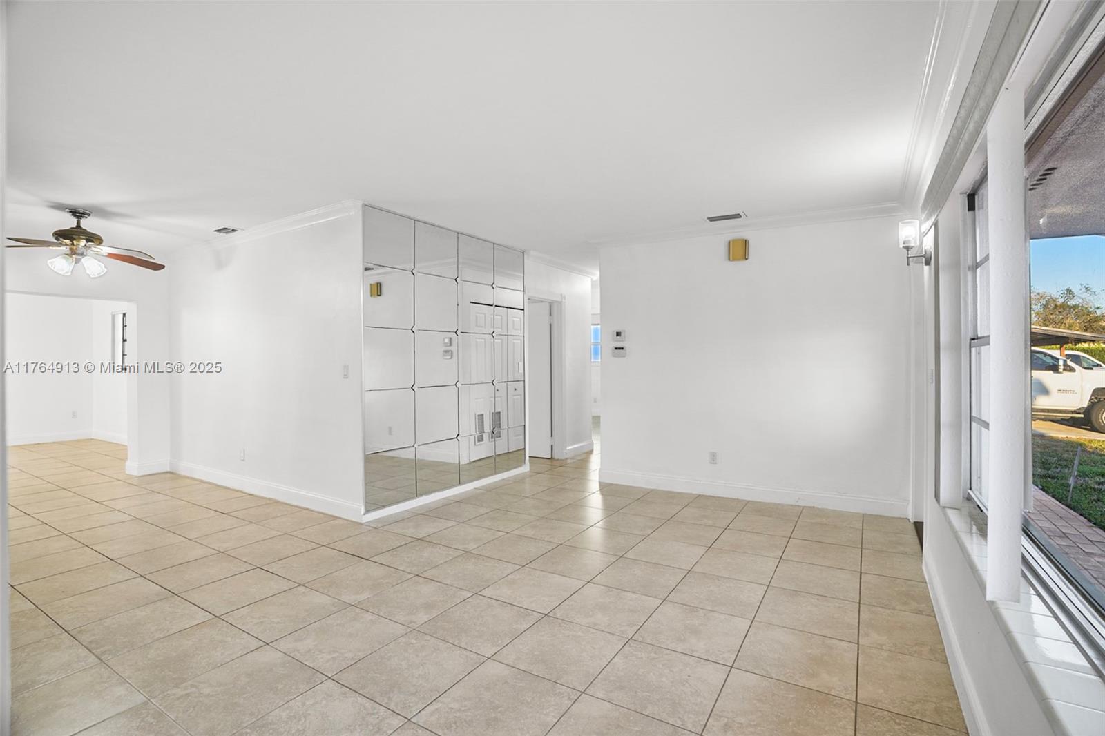 841 W 50th St, Hialeah, Florida image 8
