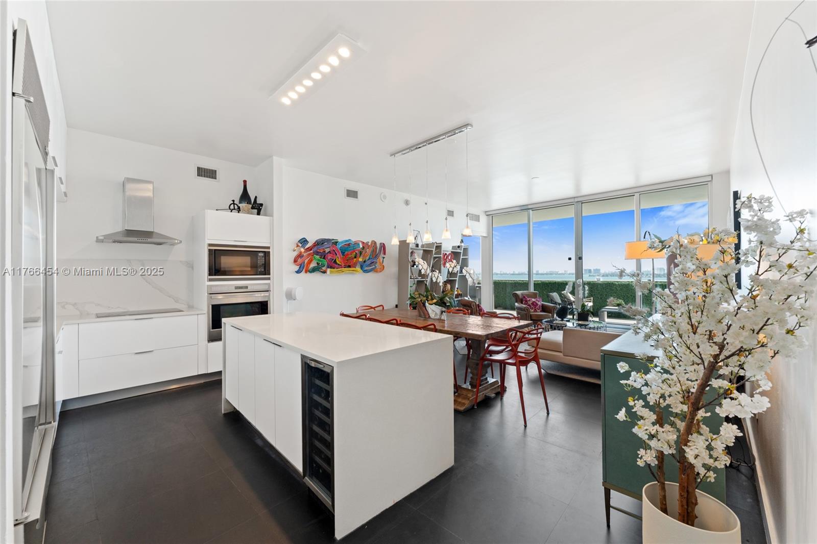 2020 Bayshore Dr Unit 1207, Miami, Florida 33137