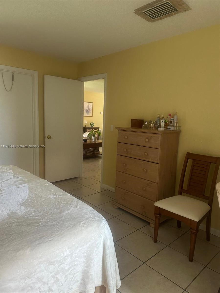 Residentialincome, Fort Lauderdale, Florida image 9