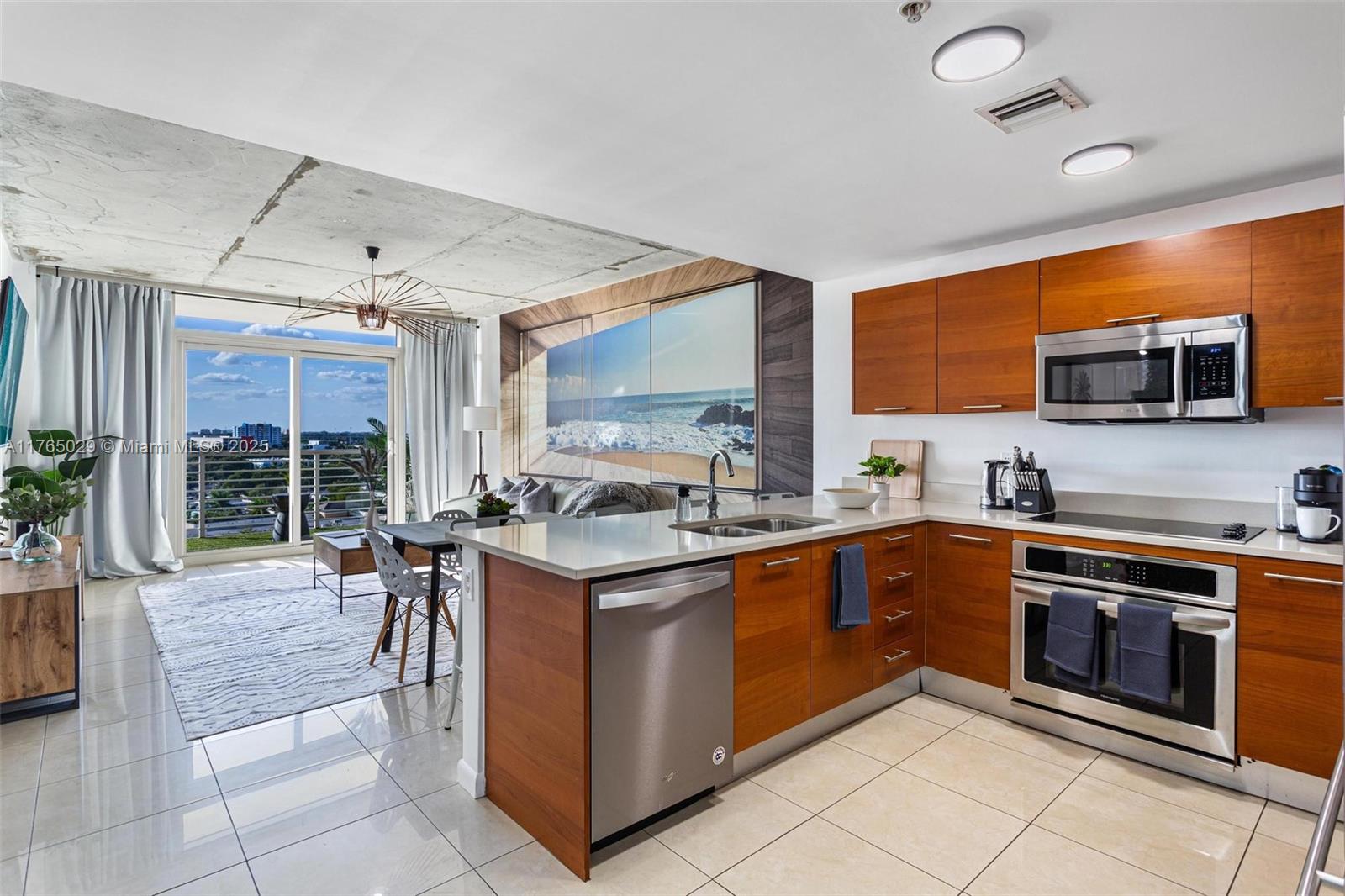 Apartamento à Venda em Miami, FL