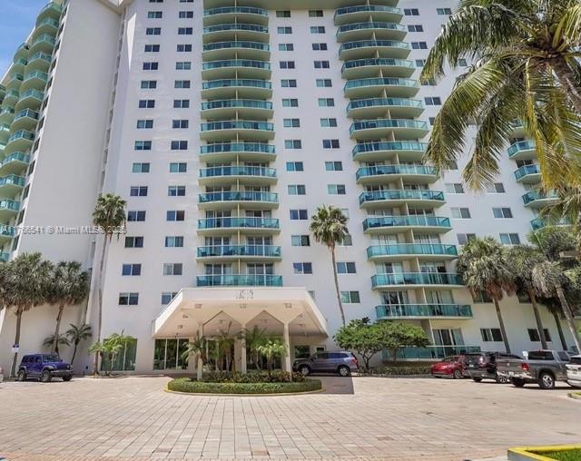 19380 Collins Ave #1125, Sunny Isles Beach, Florida image 4