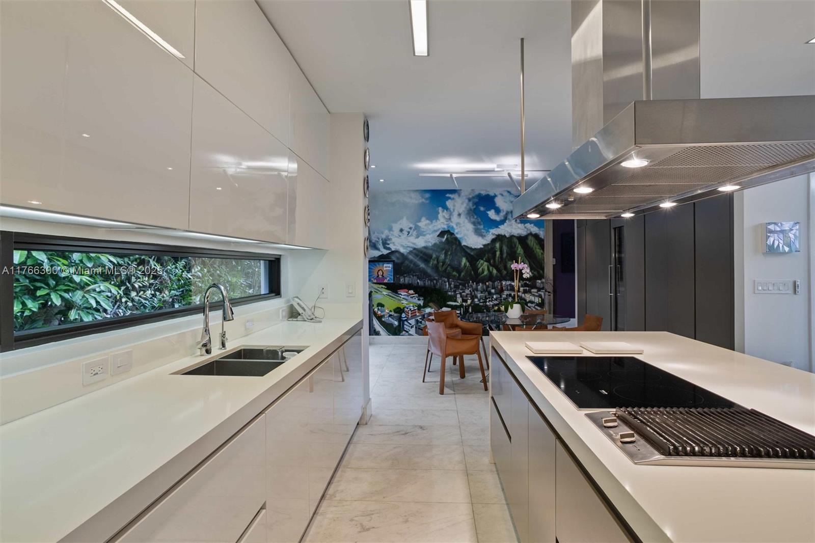 610 Harbor Cir, Key Biscayne, Florida image 19