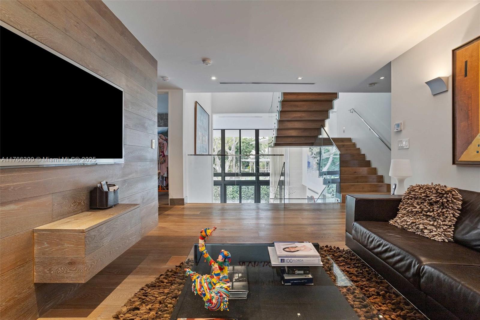 610 Harbor Cir, Key Biscayne, Florida image 24