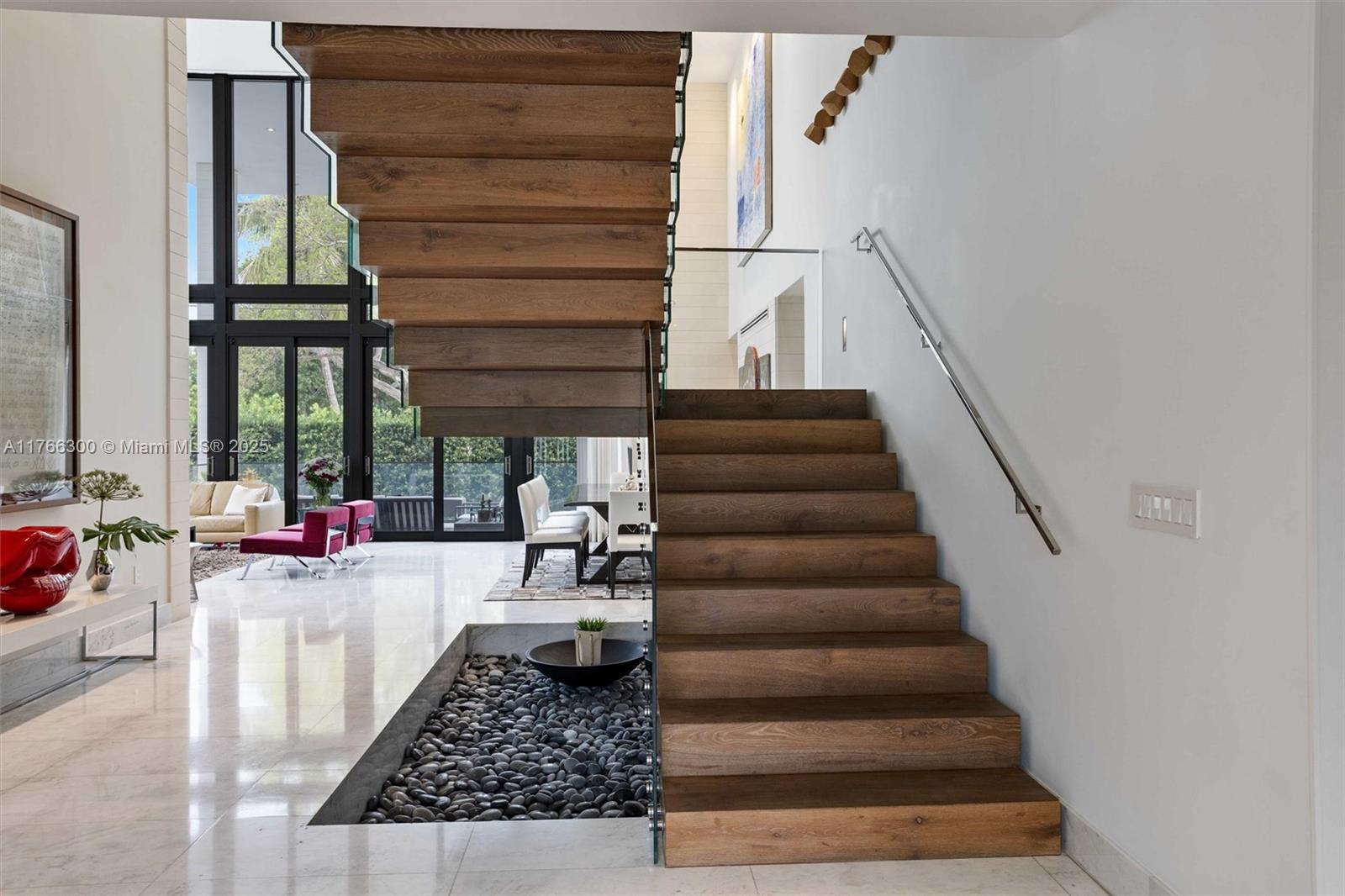 610 Harbor Cir, Key Biscayne, Florida image 9