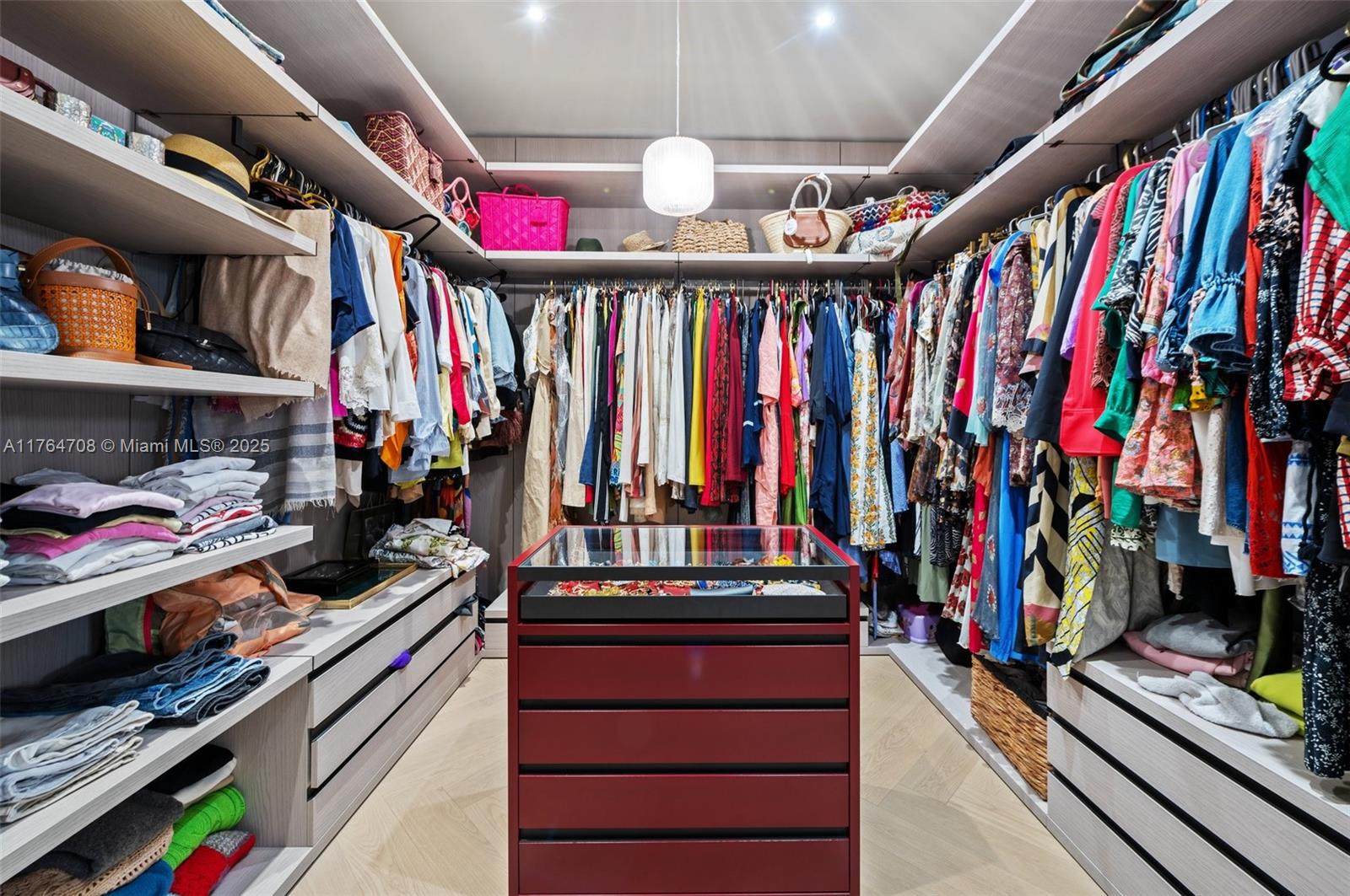 916 Milan Ave, Coral Gables, Florida image 38