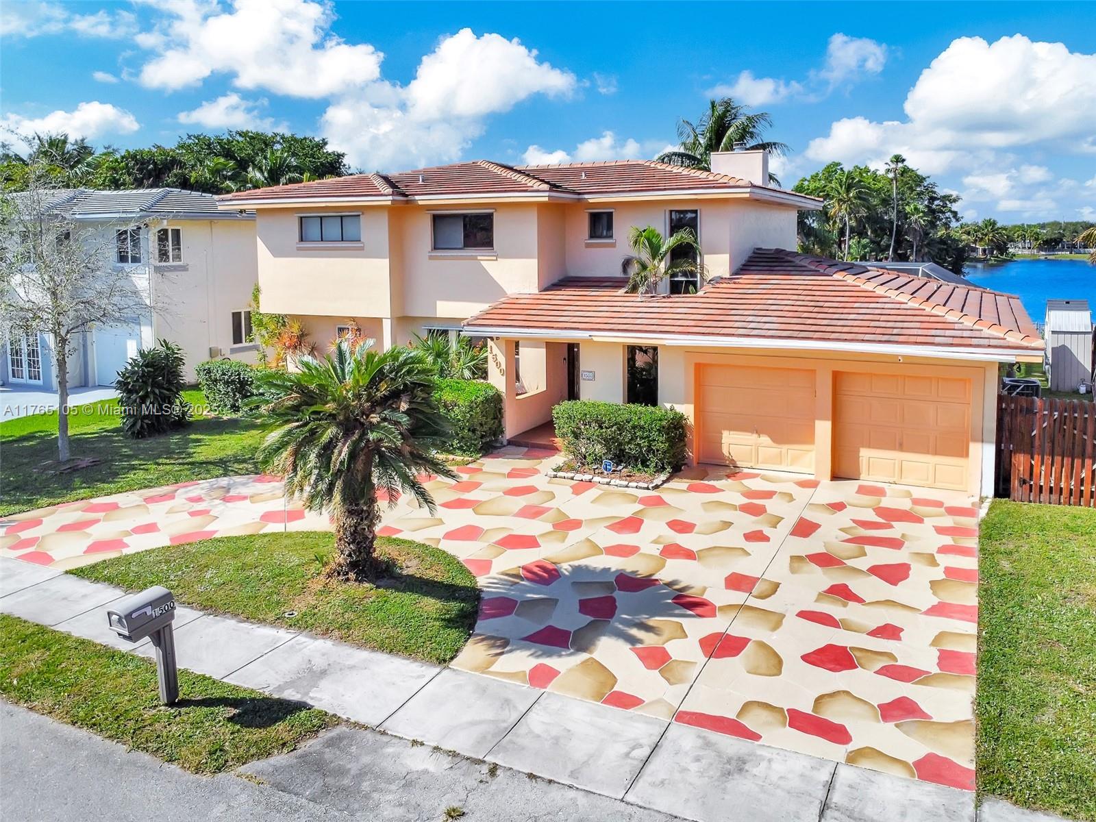 Listing Photo 1