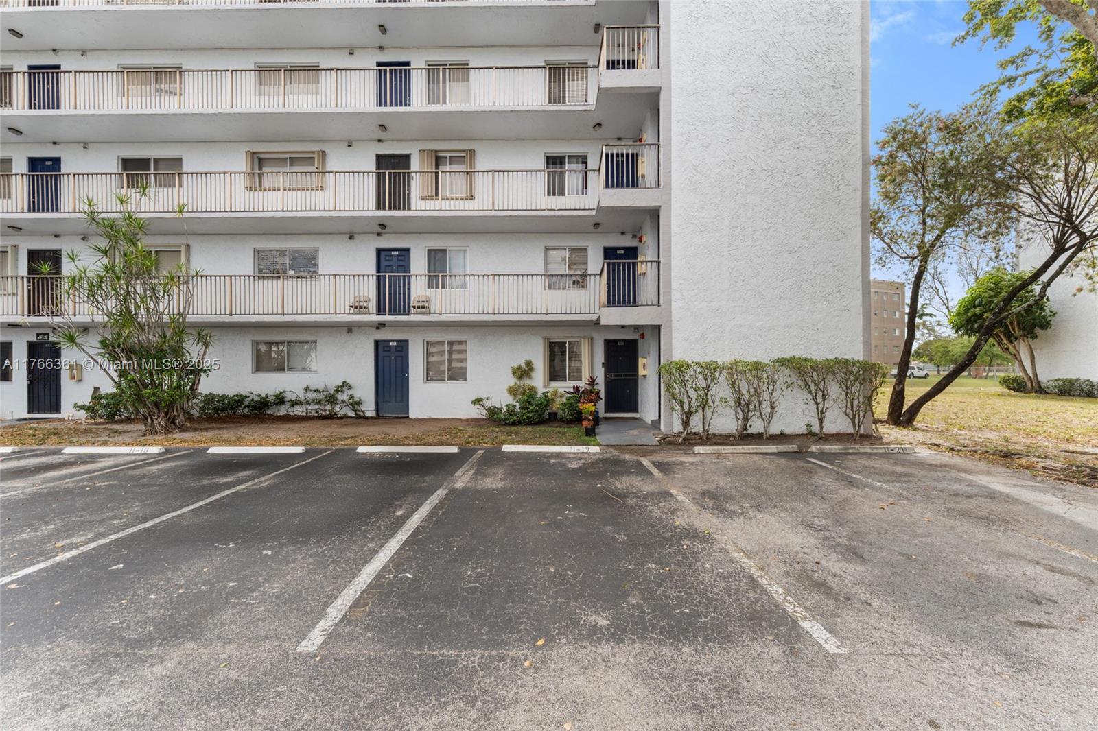 8550 N Sherman Cir #108, Miramar, Florida image 20