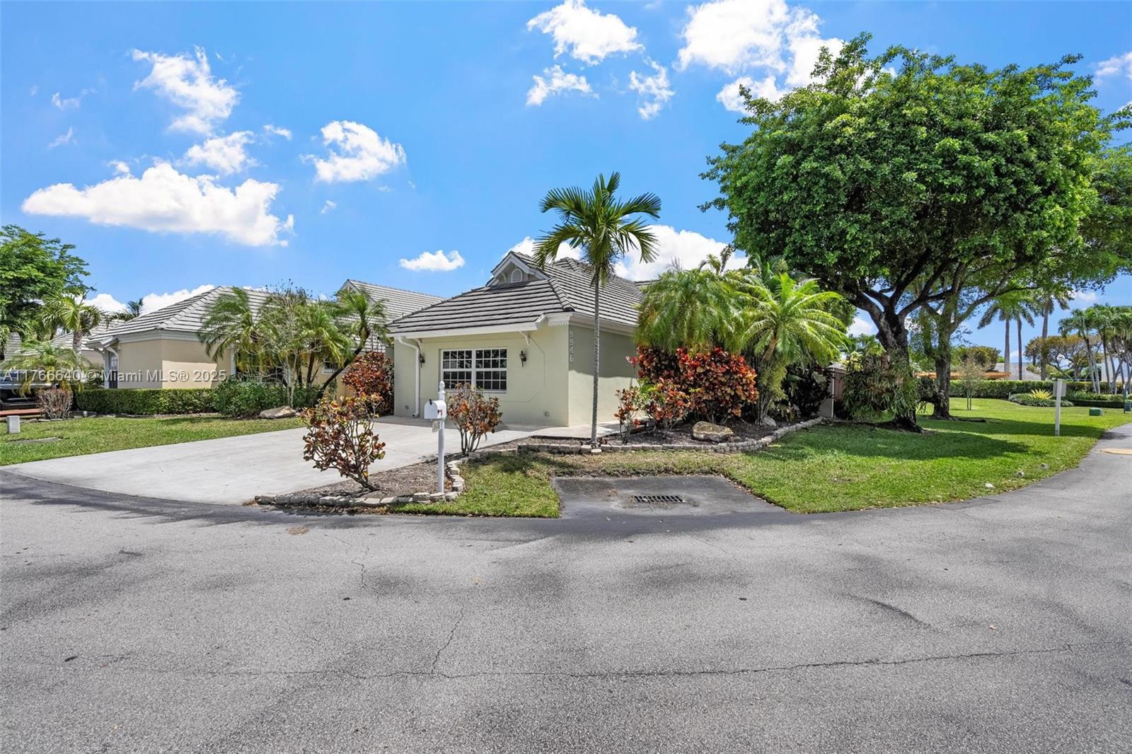 9946 NW 49th Ter  For Sale A11766640, FL