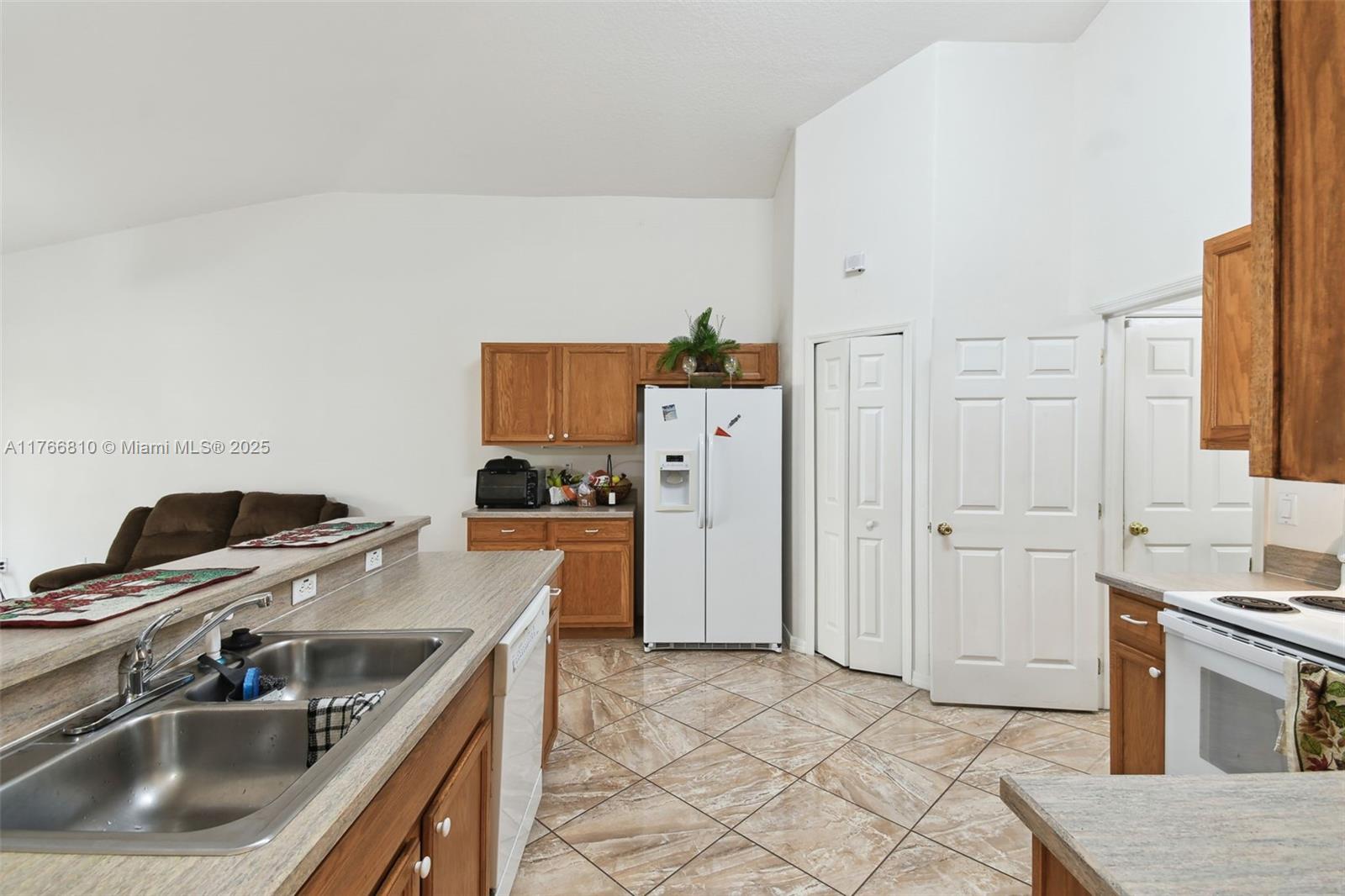 939 Van Loon Ct, Kissimmee, Florida image 15