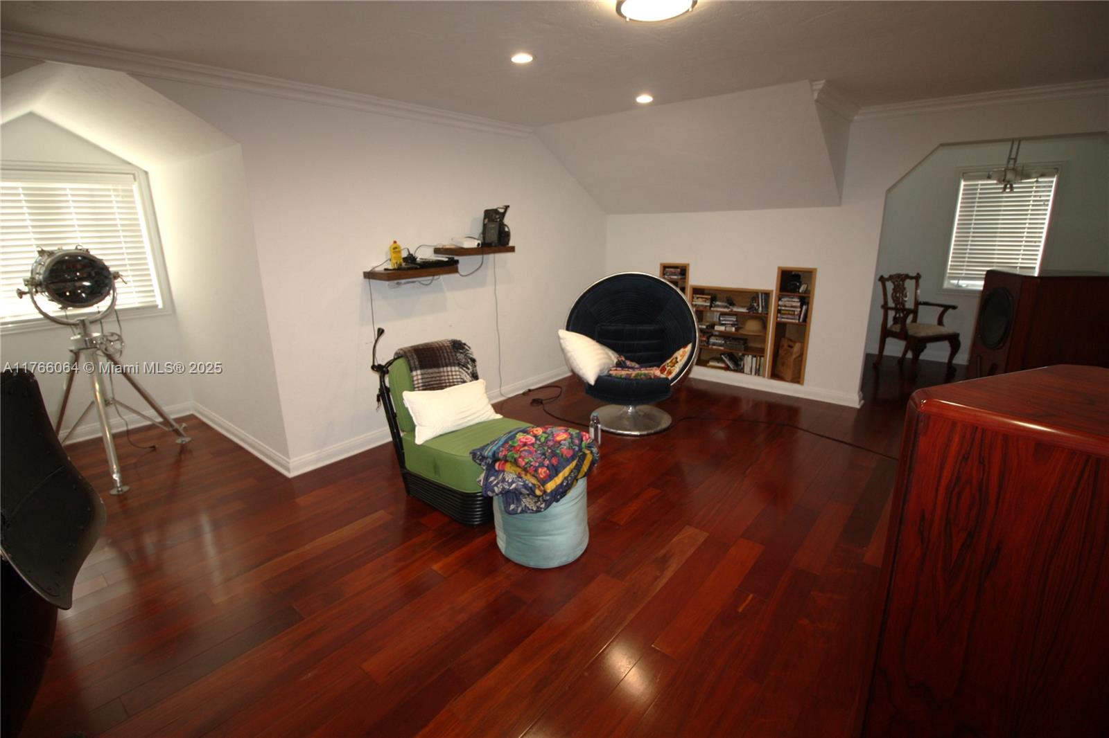 Listing Photo 29